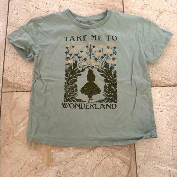 Green 'Take Me to Wonderland' Graphic Tee Disney size small - Picture 1 of 1